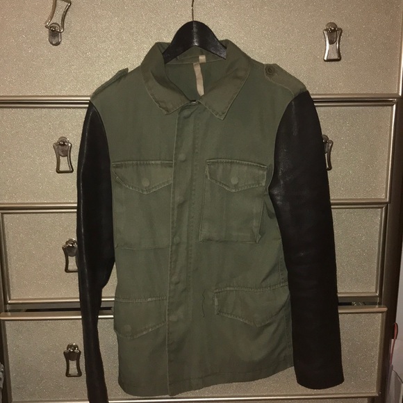 Army field jacket with 💯 % Leather sleeves 🔥🔥🔥 - Picture 2 of 8